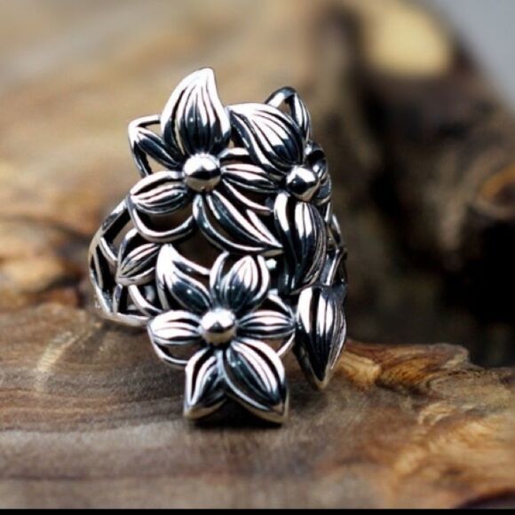 𝅺Elegant Vintage Silver Floral Ring - Picture 1 of 2